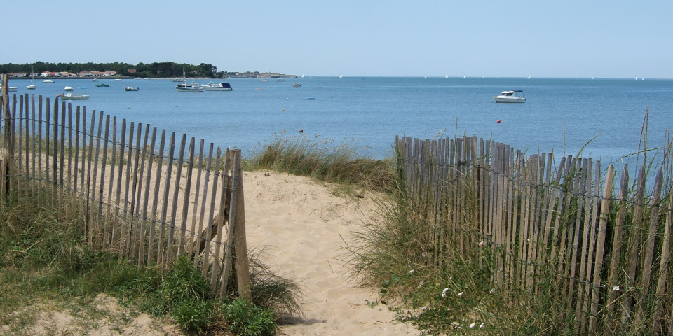 mobile home rental with direct beach access on the Ile de Ré