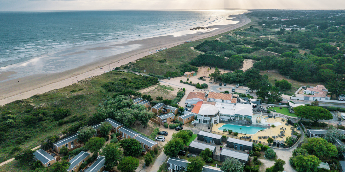Panoramic View: Discover the Beauty of the Sunêlia Interlude 5-Star Campsite on the Île de Ré