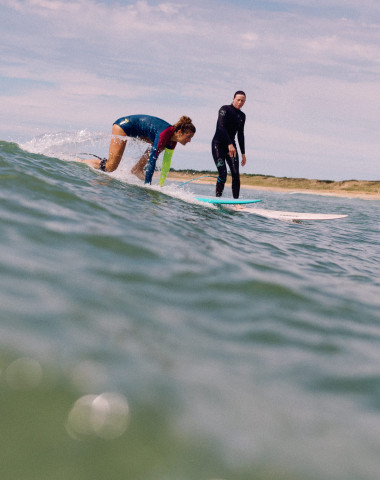 Pop surf Coaching, camping vlakbij zee voor wateractiviteiten op het Ile de Ré